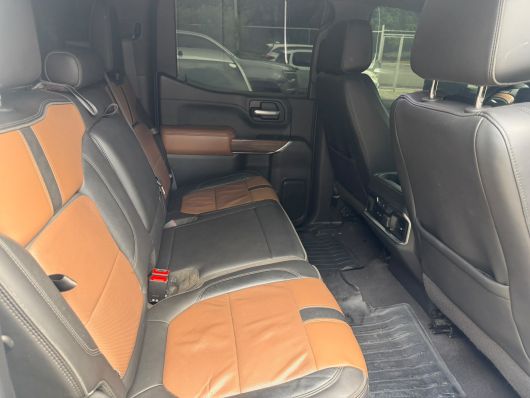 Chevrolet Silverado High Country