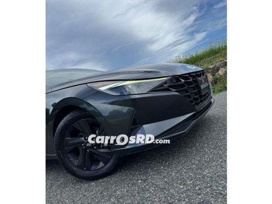 Hyundai Elantra Carros en venta