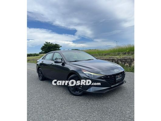 Hyundai Elantra Carros en venta