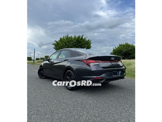 Hyundai Elantra Carros en venta