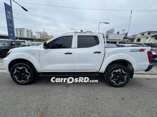 Nissan Frontier Camioneta en venta