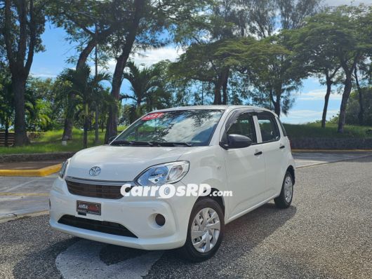 Toyota Passo Carros en venta