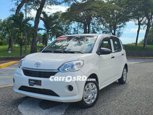 Toyota Passo Carros en venta