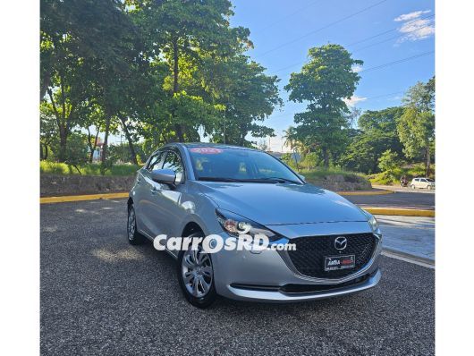 Mazda 2 Carros en venta