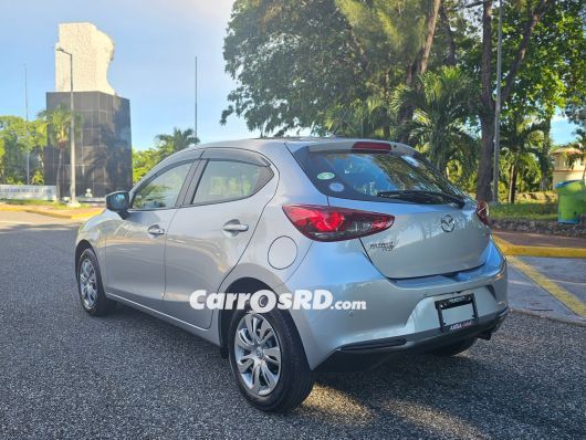 Mazda 2 Carros en venta