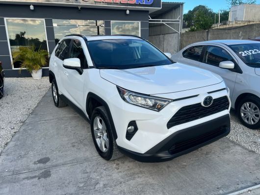 Toyota RAV4 XLE en venta