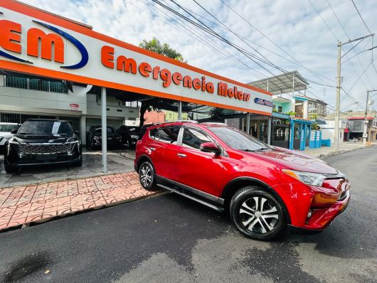 Toyota RAV4 LE en venta