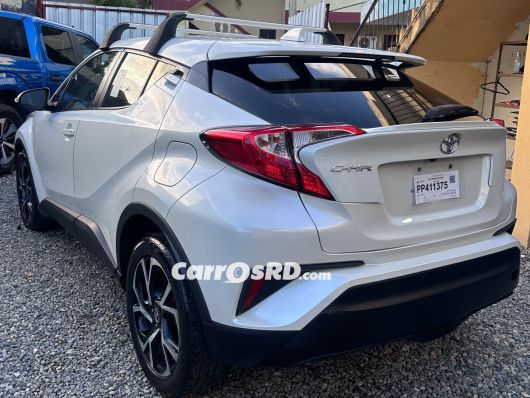 Toyota C-HR Carros en venta