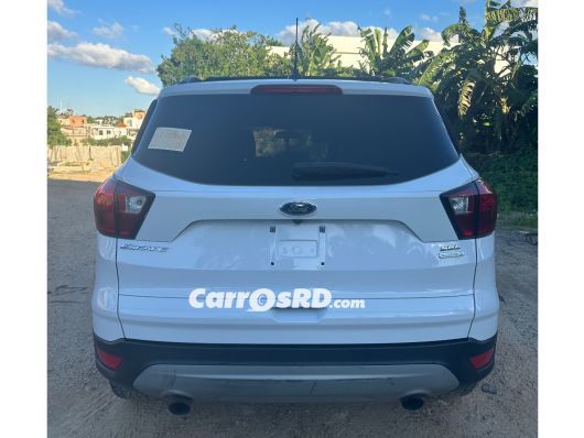 Ford Escape Jeepeta en venta