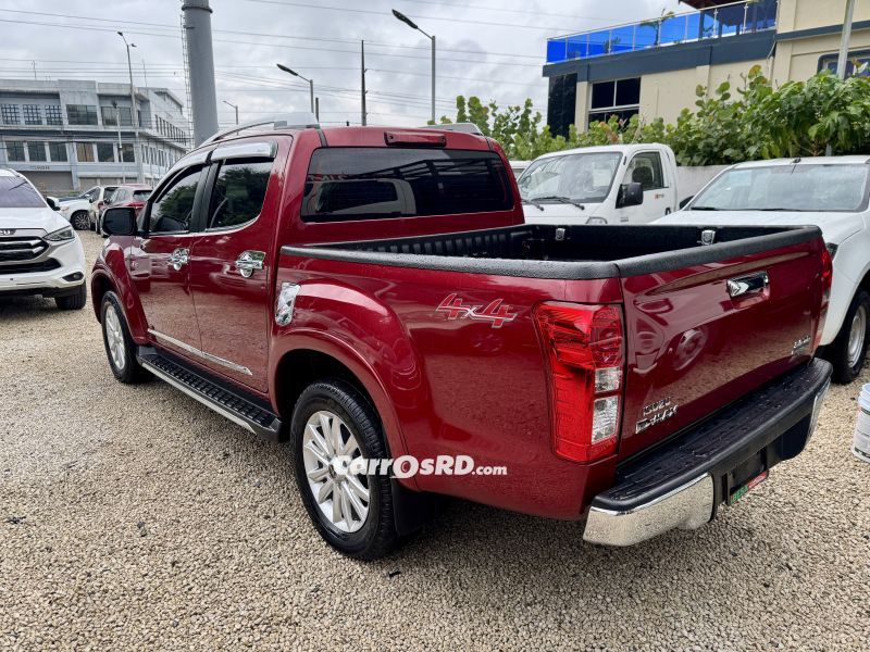Isuzu