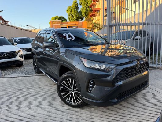 Toyota RAV4 LE en venta