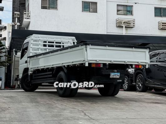 Mitsubishi Canter Camion en venta