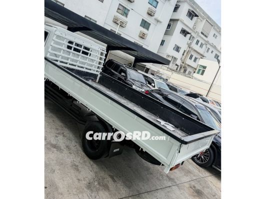 Mitsubishi Canter Camion en venta