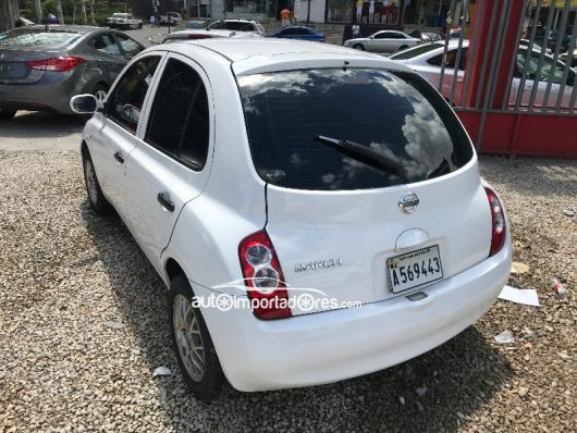 Nissan March Carros en venta