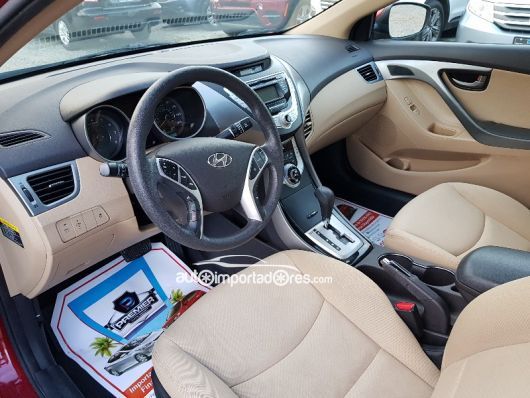Hyundai Elantra Carros en venta
